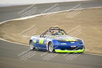 media/Jan-26-2025-CalClub SCCA (Sun) [[cfcea7df88]]/Group 5/Race/